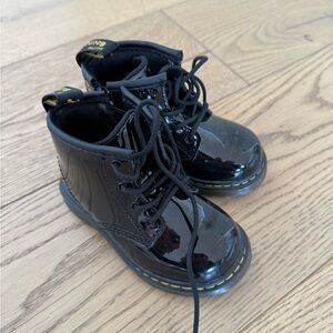Size 7 toddler doc martens
